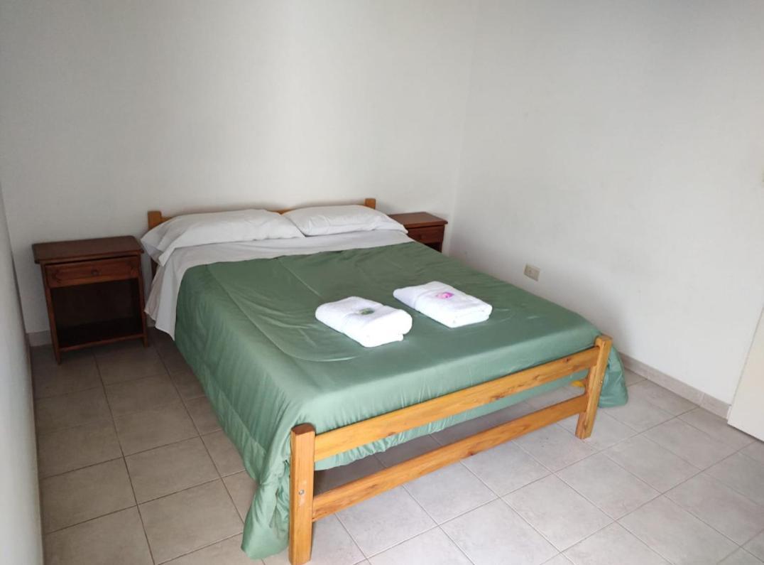 La Veleta Hotell Puerto Madryn Exteriör bild