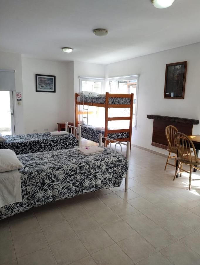 La Veleta Hotell Puerto Madryn Exteriör bild